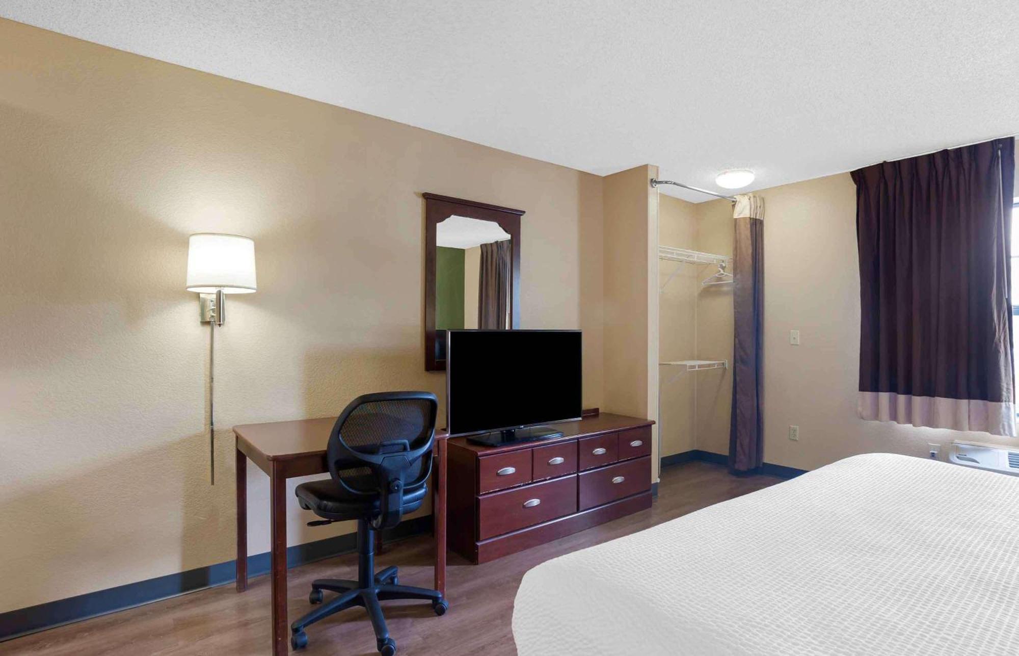 เอ็กซ์เทนด์ สเตย์ อเมริกา เกนส์วิลล์ I 75 Hotel ภายนอก รูปภาพ